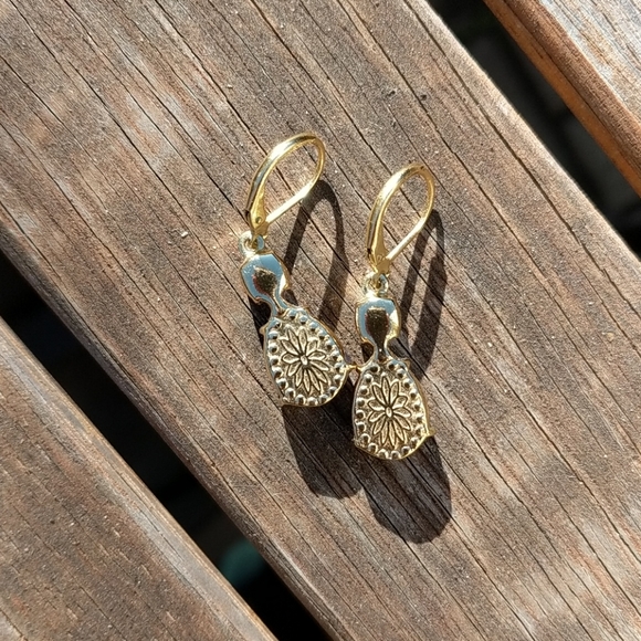 Gold Tone Purple Gold Year Drop Dangle Earrings - Picture 3 of 3